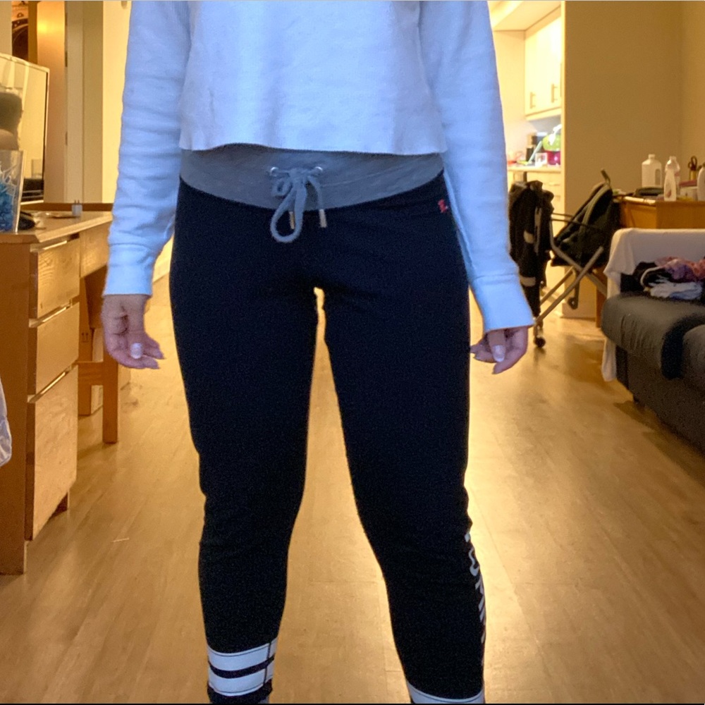 tommy hilfiger cropped yoga pants